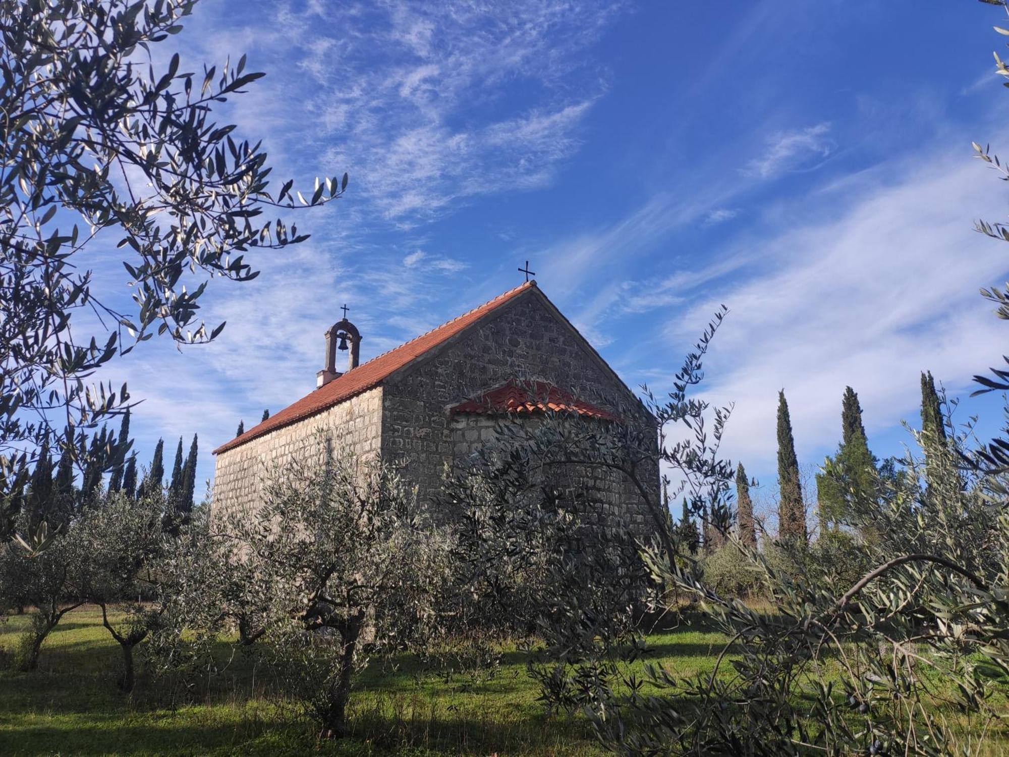 Country House Uros In Nature With Pool Lovorno Kültér fotó