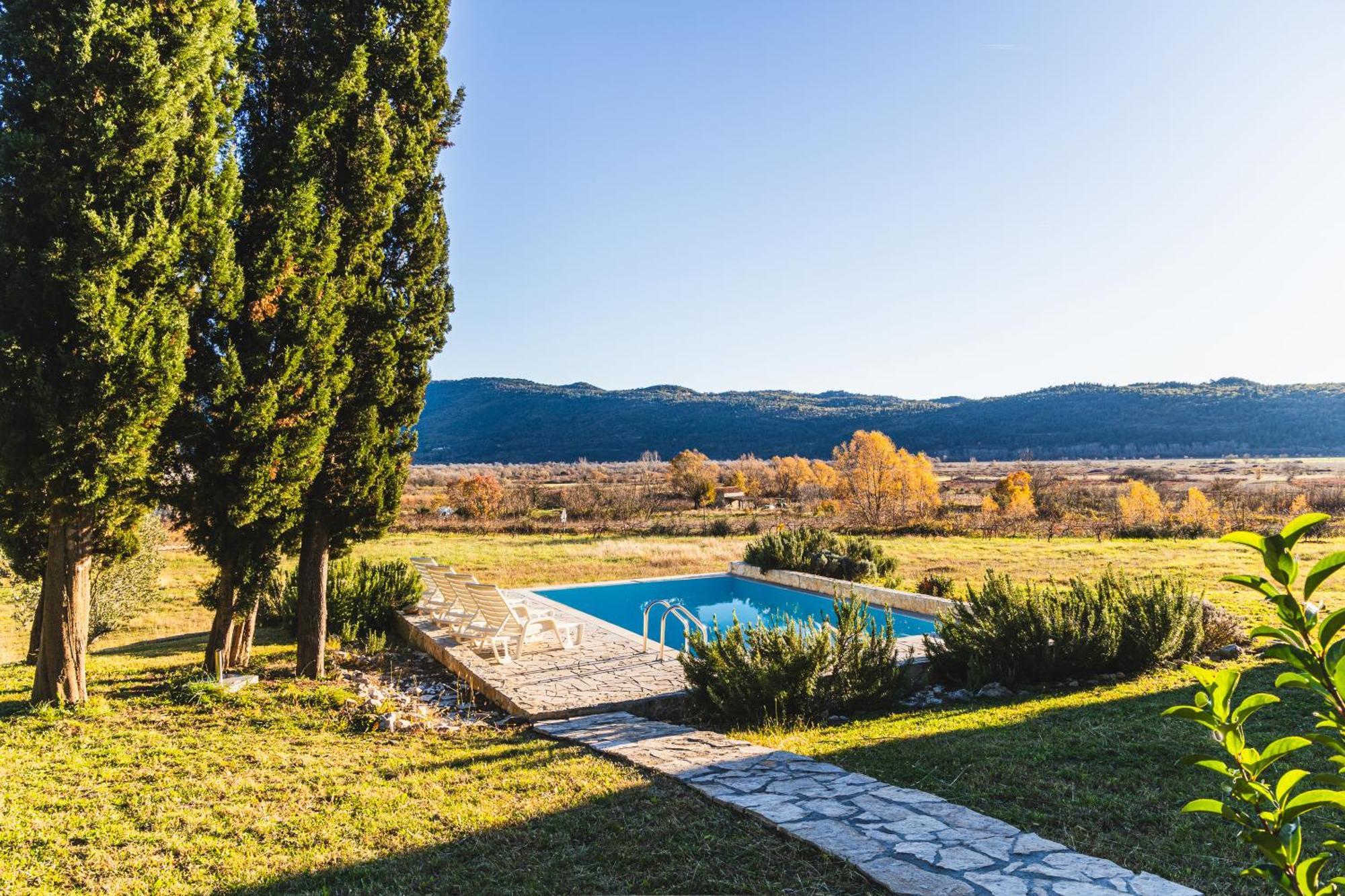 Country House Uros In Nature With Pool Lovorno Kültér fotó