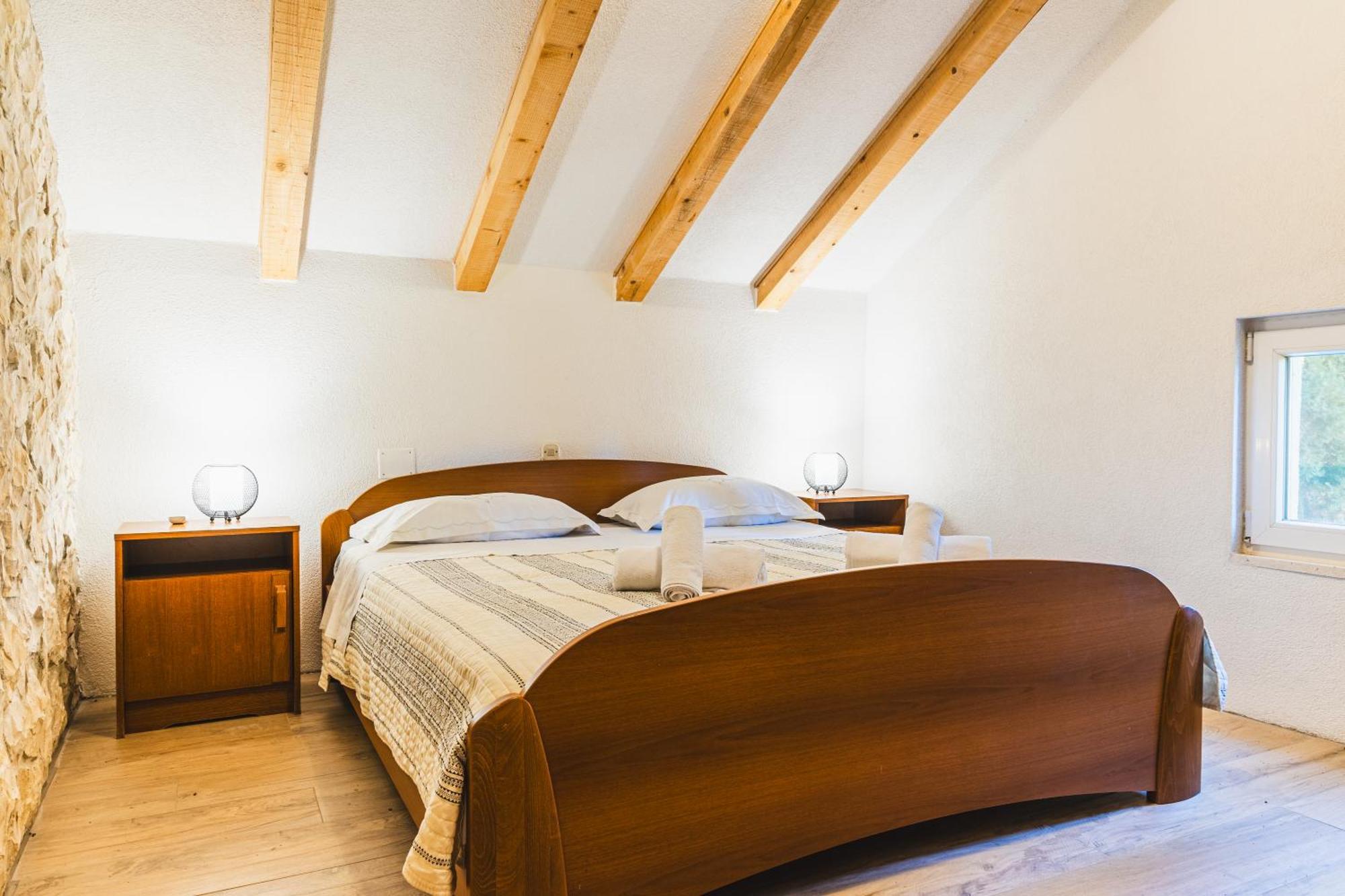 Country House Uros In Nature With Pool Lovorno Kültér fotó